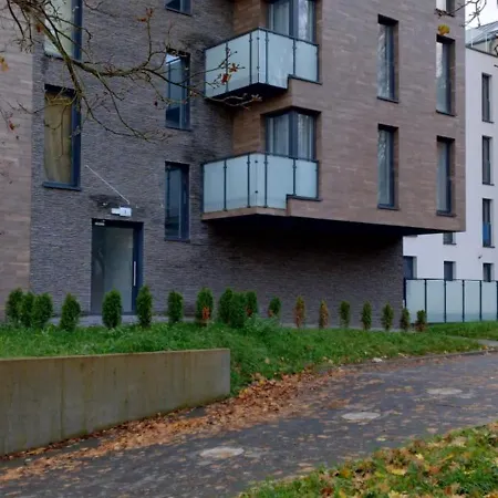 Tolka Z Balkonem I Garazem Podziemnym Gratis Apartmán