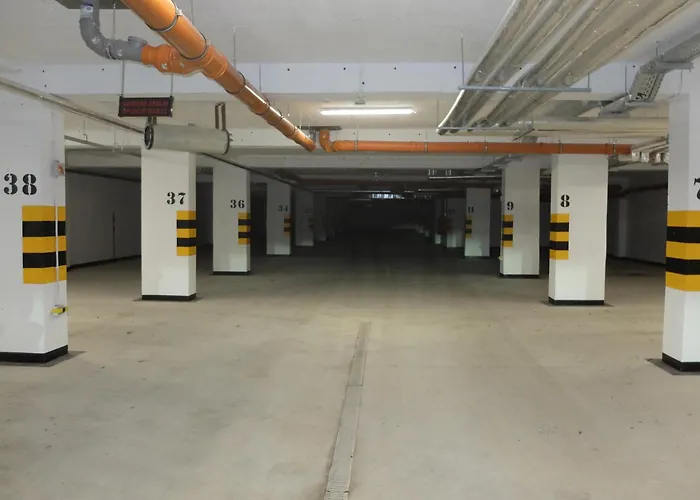 Tolka Z Balkonem I Garazem Podziemnym Gratis Apartment *